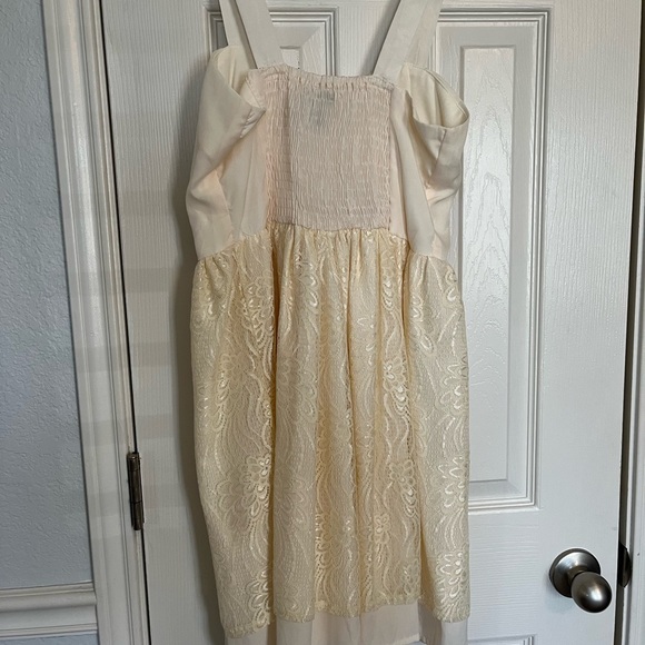 Ivory sundress - Picture 3 of 4